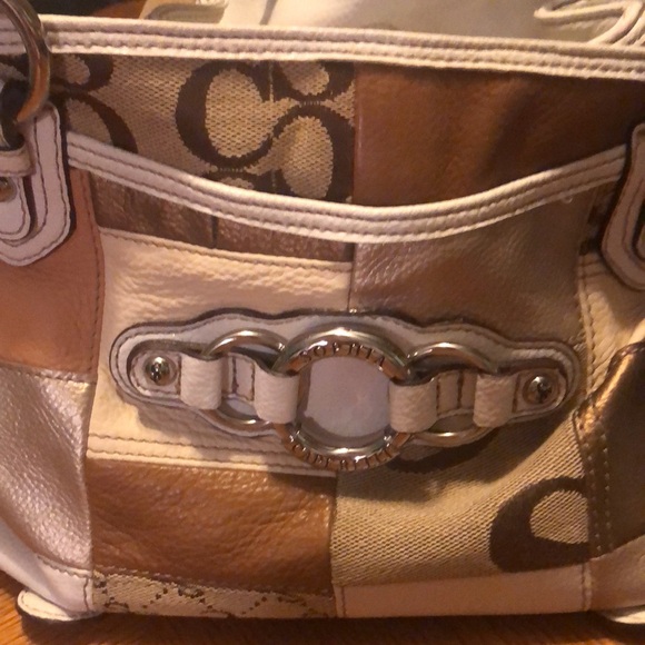 Purse - Picture 2 of 7